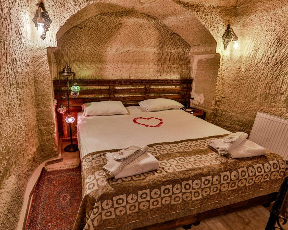 גורמה Cappadocia Caves Hotel מראה חיצוני תמונה